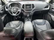 ✅ 2014 Jeep Cherokee Limited • VIN: 1C4PJMDB1EW198719 • Lot: 71650825. Wystawiony na Copart z przebiegiem 141 299 mil. Bezpłatny archiwum sprzedaży aukcyjnych z USA i szczegółowy raport historii pojazdu na DreamBid. Zdjęcie 8.