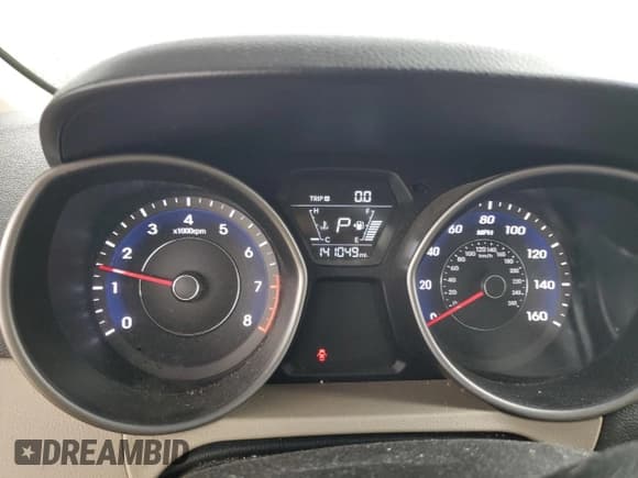 ✅ 2016 Hyundai Elantra SE • VIN: 5NPDH4AE8GH711485 • Lot: 92804175. Listed on Copart with 141,049 mi. Free auction sales archive from the USA and detailed vehicle history report at DreamBid. Image 9.