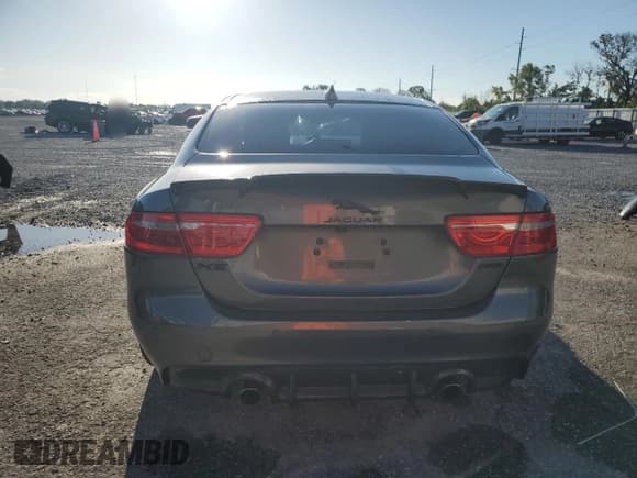 ✅ 2017 Jaguar XE 35t Premium • VIN: SAJAD4BV1HA973128 • Лот: 65840545. Опубликован ранее на Copart с пробегом 89 516 миль. Бесплатный доступ к архиву аукционных продаж из США и подробный отчёт об истории автомобиля на DreamBid. Изображение 6.