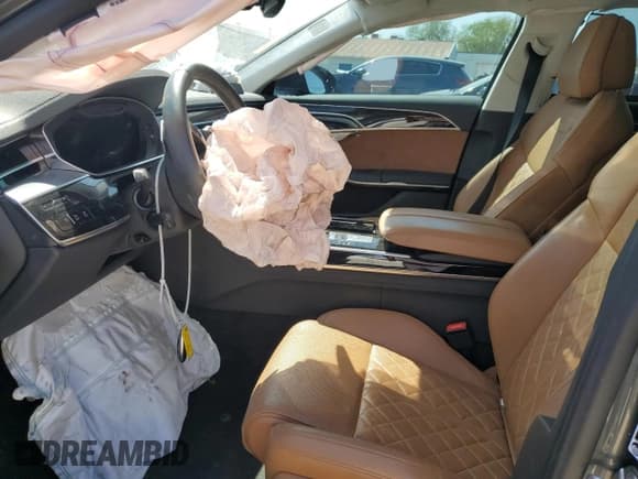 ✅ 2020 Audi S8 • VIN: WAU8SAF81LN014302 • Лот: 48910773. Опубликован ранее на Copart с пробегом Не указан. Бесплатный доступ к архиву аукционных продаж из США и подробный отчёт об истории автомобиля на DreamBid. Изображение 7.