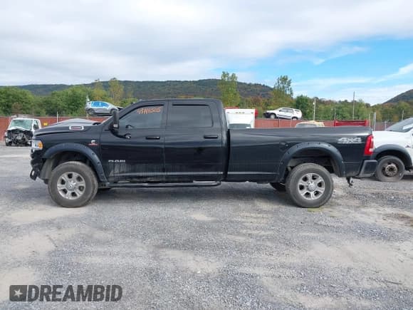 ✅ 2019 Ram 2500 Big Horn • VIN: 3C6UR5JL6KG588280 • Лот: 43148505. Опубликован ранее на IAAI с пробегом 75 884 миль. Бесплатный доступ к архиву аукционных продаж из США и подробный отчёт об истории автомобиля на DreamBid. Изображение 14.