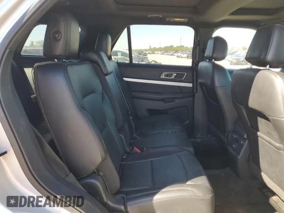 ✅ 2016 Ford Explorer XLT • VIN: 1FM5K8D80GGC70955 • Lot: 82293495. Listed on Copart with 91,762 mi. Free auction sales archive from the USA and detailed vehicle history report at DreamBid. Image 11.