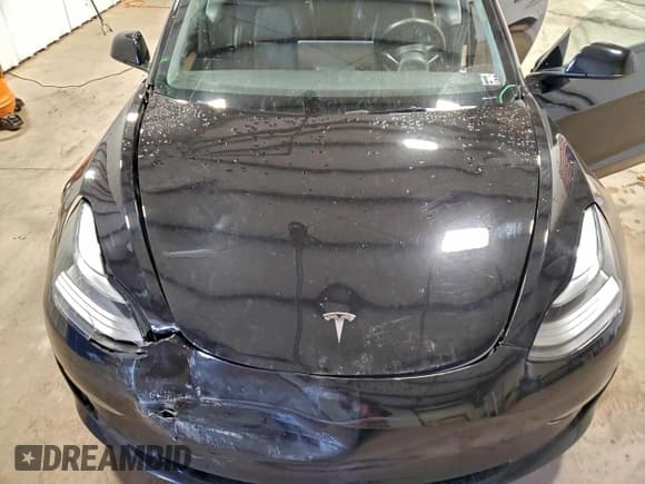 ✅ 2022 Tesla Model 3 • VIN: 5YJ3E1EA5NF370293 • Lot: 94642395. Wystawiony na Copart z przebiegiem 112 890 mil. Bezpłatny archiwum sprzedaży aukcyjnych z USA i szczegółowy raport historii pojazdu na DreamBid. Zdjęcie 11.
