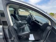 ✅ 2016 Tesla Model X 70D • VIN: 5YJXCAE2XGF019835 • Lot: 61063005. Wystawiony na Copart z przebiegiem 142 707 mil. Bezpłatny archiwum sprzedaży aukcyjnych z USA i szczegółowy raport historii pojazdu na DreamBid. Zdjęcie 5.