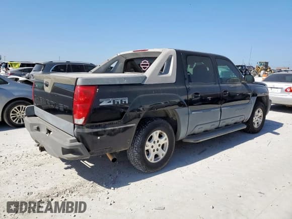 ✅ 2002 Chevrolet Avalanche • VIN: 3GNEC13T42G285171 • Lot: 66771795. Listed on Copart with 188,832 mi. Free auction sales archive from the USA and detailed vehicle history report at DreamBid. Image 3.