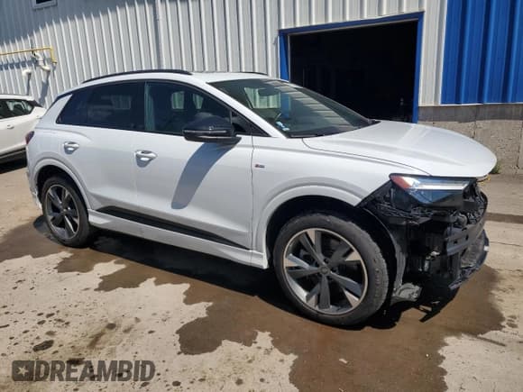 ✅ 2023 Audi Q4 e-tron • VIN: WA1L2AFZ9PP049812 • Lot: 67335375. Wystawiony na Copart z przebiegiem 30 493 mil. Bezpłatny archiwum sprzedaży aukcyjnych z USA i szczegółowy raport historii pojazdu na DreamBid. Zdjęcie 4.