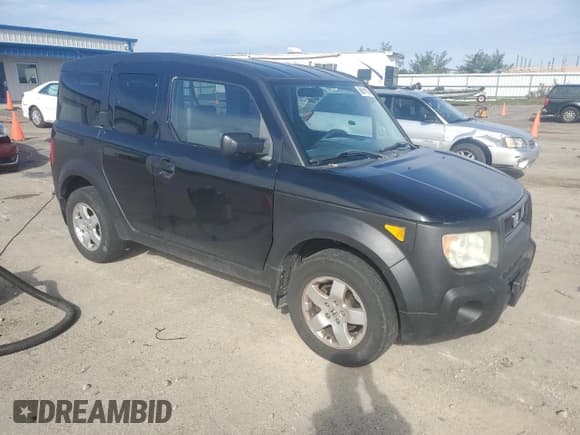 ✅ 2003 Honda Element EX • VIN: 5J6YH285X3L040168 • Lot: 86811915. Listed on Copart with 162,803 mi. Free auction sales archive from the USA and detailed vehicle history report at DreamBid. Image 4.