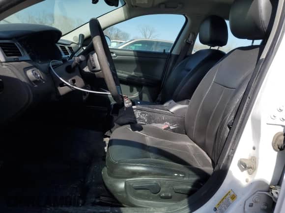 2014 Chevrolet Impala Police Police z VIN 2G1WD5E37E1152540, wystawiony jako Copart lot #52751595 z przebiegiem 145 560 mil mil oraz Czysty tytuł • Clean title. Historia ofert i sprzedaży dostępna na DreamBid. Obrazek 7.