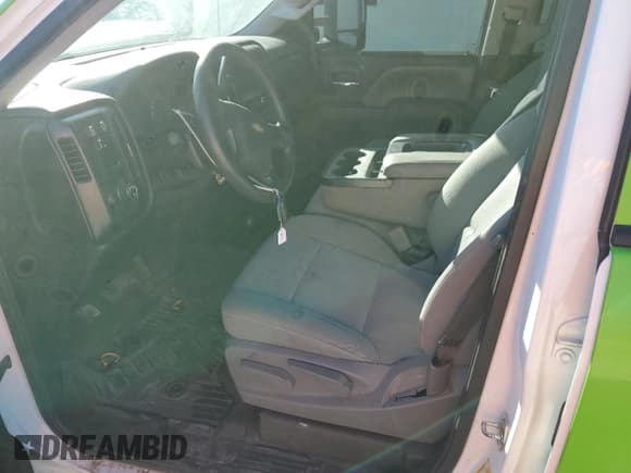 ✅ 2018 Chevrolet Silverado 1500 LS • VIN: 3GCUKNEC5JG361572 • Лот: 82684064. Опубликован ранее на Copart с пробегом 133 422 миль. Бесплатный доступ к архиву аукционных продаж из США и подробный отчёт об истории автомобиля на DreamBid. Изображение 7.