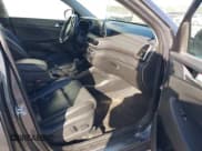 ✅ 2019 Hyundai Tucson Ultimate • VIN: KM8J3CAL5KU853538 • Lot: 41752809. Wystawiony na IAAI z przebiegiem 136 348 mil. Bezpłatny archiwum sprzedaży aukcyjnych z USA i szczegółowy raport historii pojazdu na DreamBid. Zdjęcie 5.