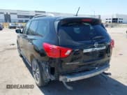 ✅ 2017 Nissan Pathfinder SL • VIN: 5N1DR2MM0HC623012 • Lot: 43207619. Wystawiony na IAAI z przebiegiem 136 006 mil. Bezpłatny archiwum sprzedaży aukcyjnych z USA i szczegółowy raport historii pojazdu na DreamBid. Zdjęcie 3.