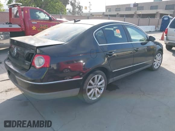 ✅ 2006 Volkswagen Passat 2.0T • VIN: WVWEK73CX6P131824 • Lot: 42171096. Listed on IAAI with Not provided. Free auction sales archive from the USA and detailed vehicle history report at DreamBid. Image 4.