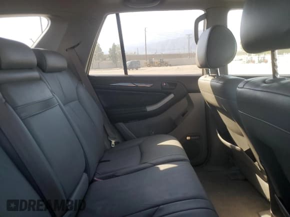 ✅ 2004 Toyota 4Runner Limited • VIN: JTEZU17R540031140 • Лот: 59425025. Опубликован ранее на Copart с пробегом 92 079 миль. Бесплатный доступ к архиву аукционных продаж из США и подробный отчёт об истории автомобиля на DreamBid. Изображение 11.