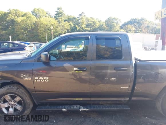 ✅ 2017 Ram 1500 Tradesman • VIN: 1C6RR7FT7HS614493 • Lot: 43364169. Wystawiony na IAAI z przebiegiem 168 049 mil. Bezpłatny archiwum sprzedaży aukcyjnych z USA i szczegółowy raport historii pojazdu na DreamBid. Zdjęcie 15.
