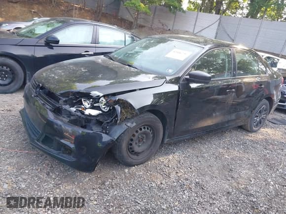 ✅ 2012 Volkswagen Jetta S • VIN: 3VW2K7AJ2CM358072 • Lot: 42406237. Wystawiony na IAAI z przebiegiem 76 797 mil. Bezpłatny archiwum sprzedaży aukcyjnych z USA i szczegółowy raport historii pojazdu na DreamBid. Zdjęcie 2.