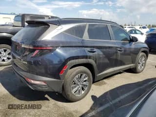 ✅ 2022 Hyundai Tucson Blue • VIN: KM8JBCA13NU025932 • Lot: 61391343. Wystawiony na Copart z przebiegiem 46 997 mil. Bezpłatny archiwum sprzedaży aukcyjnych z USA i szczegółowy raport historii pojazdu na DreamBid. Zdjęcie 3.