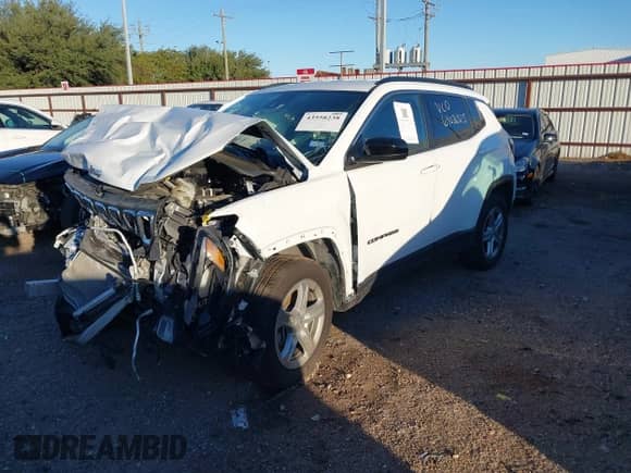 2024 Jeep Compass Latitude с VIN 3C4NJDBN8RT599085, выставлен на аукционе IAAI как лот 43558238 с пробегом Не указан миль и . История ставок и продаж доступна на DreamBid. Изображение 20.