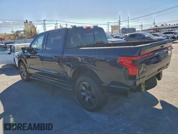 ✅ 2023 Ford F-150 Lightning Pro • VIN: 1FTVW1EV2PWG13534 • Лот: 95792705. Опубликован ранее на Copart с пробегом Не указан. Бесплатный доступ к архиву аукционных продаж из США и подробный отчёт об истории автомобиля на DreamBid. Изображение 2.