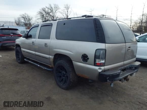 ✅ 2001 Chevrolet Suburban LT • VIN: 3GNFK16T11G140297 • Лот: 43869622. Опубликован ранее на IAAI с пробегом 163 177 миль. Бесплатный доступ к архиву аукционных продаж из США и подробный отчёт об истории автомобиля на DreamBid. Изображение 3.