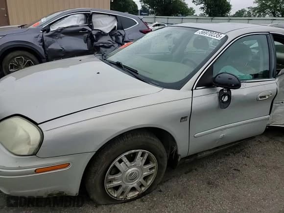 ✅ 2003 Mercury Sable LS Premium • VIN: 1MEHM55S13G634829 • Lot: 56970235. Listed on Copart with 110,918 mi. Free auction sales archive from the USA and detailed vehicle history report at DreamBid. Image 13.