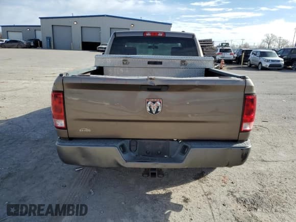 ✅ 2009 Dodge 1500 SLT • VIN: 1D3HB18T59S735955 • Lot: 88957035. Wystawiony na Copart z przebiegiem 139 439 mil. Bezpłatny archiwum sprzedaży aukcyjnych z USA i szczegółowy raport historii pojazdu na DreamBid. Zdjęcie 6.