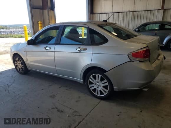 ✅ 2011 Ford Focus SEL • VIN: 1FAHP3HNXBW172848 • Lot: 71731195. Wystawiony na Copart z przebiegiem 163 862 mil. Bezpłatny archiwum sprzedaży aukcyjnych z USA i szczegółowy raport historii pojazdu na DreamBid. Zdjęcie 2.