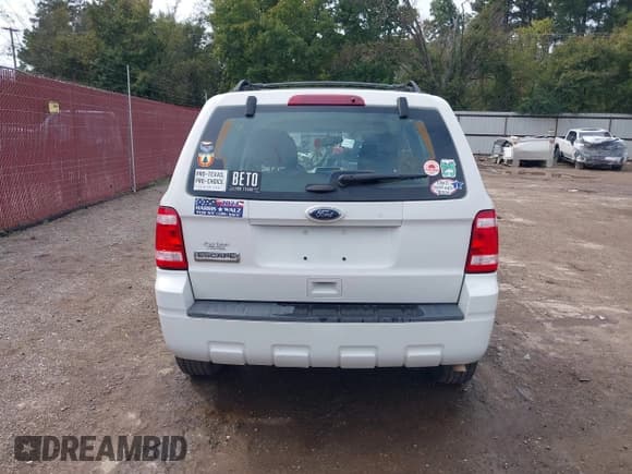 ✅ 2011 Ford Escape XLS • VIN: 1FMCU0C74BKC17466 • Лот: 43534801. Опубликован ранее на IAAI с пробегом 194 604 миль. Бесплатный доступ к архиву аукционных продаж из США и подробный отчёт об истории автомобиля на DreamBid. Изображение 17.