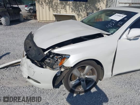 ✅ 2011 Lexus GS 350 • VIN: JTHBE1KS4B0053770 • Lot: 43709875. Wystawiony na IAAI z przebiegiem 194 924 mil. Bezpłatny archiwum sprzedaży aukcyjnych z USA i szczegółowy raport historii pojazdu na DreamBid. Zdjęcie 6.