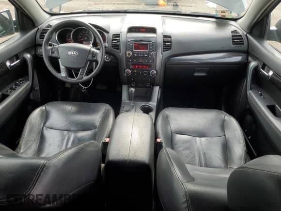 ✅ 2011 Kia Sorento EX • VIN: 5XYKU4A27BG135381 • Лот: 64429695. Опубликован ранее на Copart с пробегом 179 459 миль. Бесплатный доступ к архиву аукционных продаж из США и подробный отчёт об истории автомобиля на DreamBid. Изображение 8.