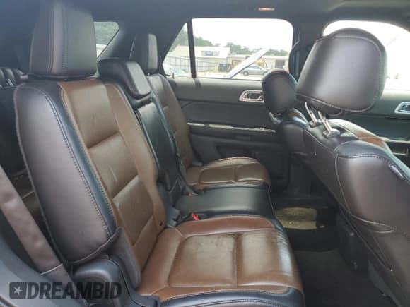 ✅ 2013 Ford Explorer Limited • VIN: 1FM5K8F80DGA52717 • Lot: 60537565. Wystawiony na Copart z przebiegiem 175 263 mil. Bezpłatny archiwum sprzedaży aukcyjnych z USA i szczegółowy raport historii pojazdu na DreamBid. Zdjęcie 11.