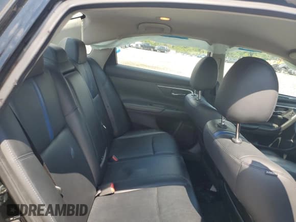 ✅ 2018 Nissan Altima S • VIN: 1N4AL3AP9JC139557 • Lot: 68822085. Wystawiony na Copart z przebiegiem 91 792 mil. Bezpłatny archiwum sprzedaży aukcyjnych z USA i szczegółowy raport historii pojazdu na DreamBid. Zdjęcie 10.