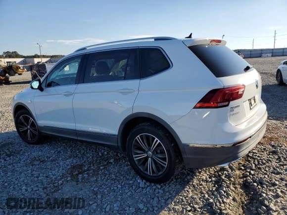✅ 2018 Volkswagen Tiguan SEL • VIN: 3VV3B7AX3JM047891 • Лот: 41615545. Опубликован ранее на Copart с пробегом 63 995 миль. Бесплатный доступ к архиву аукционных продаж из США и подробный отчёт об истории автомобиля на DreamBid. Изображение 2.