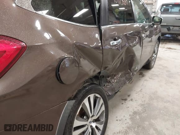 ✅ 2019 Subaru Ascent Touring • VIN: 4S4WMARDXK3403281 • Lot: 43493689. Listed on IAAI with 151,190 mi. Free auction sales archive from the USA and detailed vehicle history report at DreamBid. Image 6.