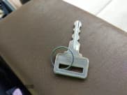 ✅ 1991 Volvo 740 • VIN: YV1FA8842M2506866 • Lot: 42076046. Wystawiony na IAAI z przebiegiem 126 781 mil. Bezpłatny archiwum sprzedaży aukcyjnych z USA i szczegółowy raport historii pojazdu na DreamBid. Zdjęcie 11.