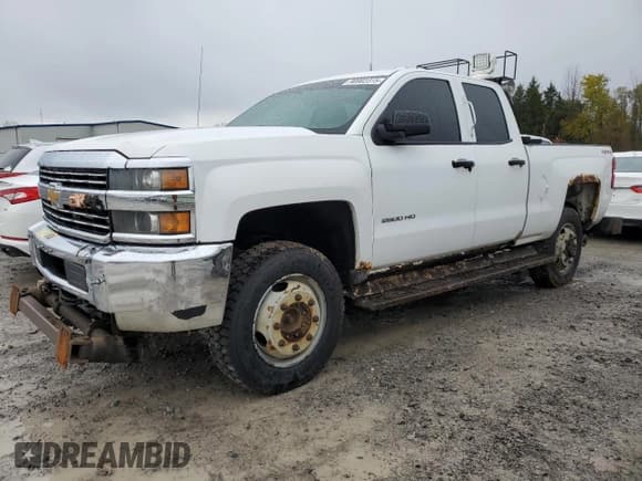 ✅ 2015 Chevrolet Silverado 2500HD Work Truck • VIN: 1GC2KUEG6FZ136539 • Лот: 90902315. Опубликован ранее на Copart с пробегом Не указан. Бесплатный доступ к архиву аукционных продаж из США и подробный отчёт об истории автомобиля на DreamBid. Изображение 1.