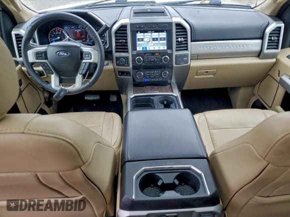 ✅ 2019 Ford F-250 XL • VIN: 1FT7W2BT6KEE09111 • Lot: 69870255. Wystawiony na Copart z przebiegiem 29 872 mil. Bezpłatny archiwum sprzedaży aukcyjnych z USA i szczegółowy raport historii pojazdu na DreamBid. Zdjęcie 8.