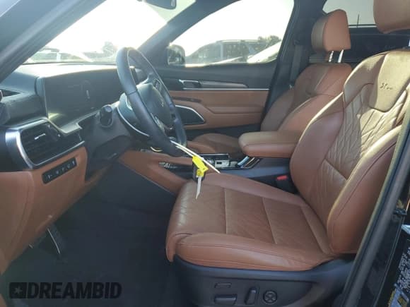 ✅ 2024 Kia Telluride SX X-Pro • VIN: 5XYP5DGC2RG416503 • Lot: 64498415. Wystawiony na Copart z przebiegiem 29 273 mil. Bezpłatny archiwum sprzedaży aukcyjnych z USA i szczegółowy raport historii pojazdu na DreamBid. Zdjęcie 7.