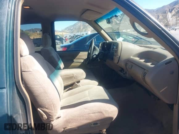 1995 Chevrolet Silverado 1500 with VIN 2GCEC19K2S1150416, listed as a IAAI auction lot 43604876 with 318,388 mi miles and . Bid and sale history available at DreamBid. Image 5.