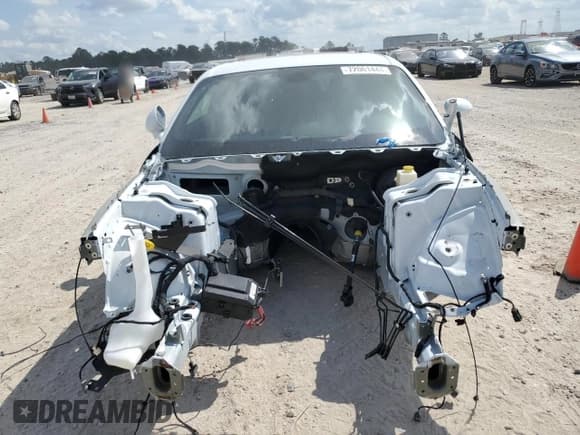 ✅ 2021 Dodge Challenger SRT Hellcat Redeye Widebody • VIN: 2C3CDZL98MH513213 • Lot: 72061444. Wystawiony na Copart z przebiegiem Nie podano. Bezpłatny archiwum sprzedaży aukcyjnych z USA i szczegółowy raport historii pojazdu na DreamBid. Zdjęcie 5.