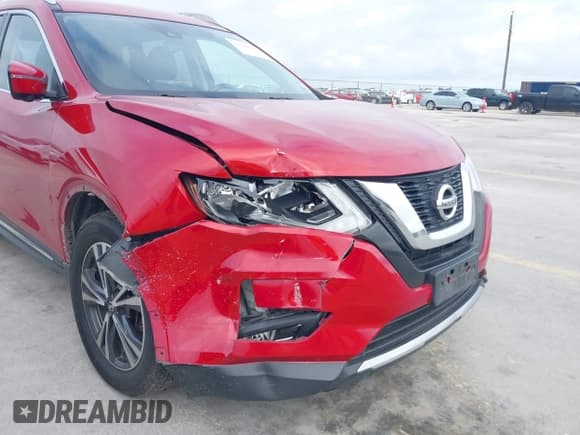 ✅ 2017 Nissan Rogue SV • VIN: JN8AT2MT3HW392531 • Lot: 42700100. Listed on IAAI with 182,730 mi. Free auction sales archive from the USA and detailed vehicle history report at DreamBid. Image 6.
