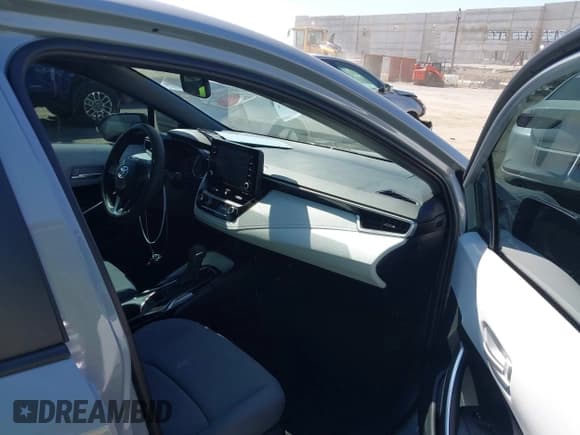 ✅ 2022 Toyota Corolla SE • VIN: 5YFS4MCE0NP124536 • Lot: 42524964. Wystawiony na IAAI z przebiegiem 48 352 mil. Bezpłatny archiwum sprzedaży aukcyjnych z USA i szczegółowy raport historii pojazdu na DreamBid. Zdjęcie 5.