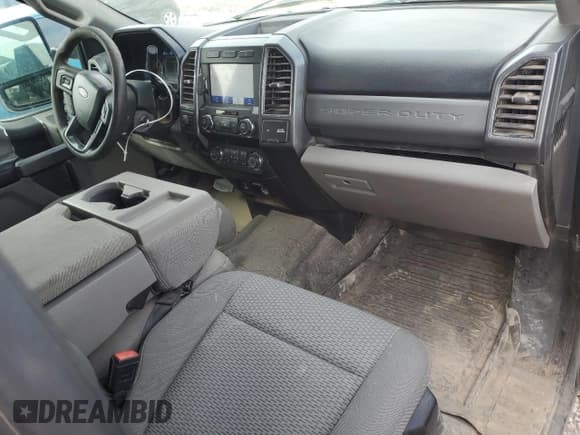 ✅ 2020 Ford F-250 XL • VIN: 1FT7X2B64LED97856 • Lot: 80491275. Wystawiony na Copart z przebiegiem 73 168 mil. Bezpłatny archiwum sprzedaży aukcyjnych z USA i szczegółowy raport historii pojazdu na DreamBid. Zdjęcie 8.