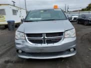 ✅ 2019 Dodge Grand Caravan SXT • VIN: 2C4RDGCG2KR695779 • Лот: 86435315. Опубликован ранее на Copart с пробегом 151 878 миль. Бесплатный доступ к архиву аукционных продаж из США и подробный отчёт об истории автомобиля на DreamBid. Изображение 5.