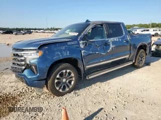 ✅ 2024 Chevrolet Silverado 1500 High Country • VIN: 1GCUDJEL0RZ287444 • Лот: 69145875. Опубликован ранее на Copart с пробегом 16 903 миль. Бесплатный доступ к архиву аукционных продаж из США и подробный отчёт об истории автомобиля на DreamBid. Изображение 1.