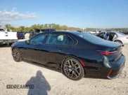 ✅ 2024 BMW i7 xDrive60 • VIN: WBY53EJ04RCP86968 • Lot: 90715645. Wystawiony na Copart z przebiegiem 8 555 mil. Bezpłatny archiwum sprzedaży aukcyjnych z USA i szczegółowy raport historii pojazdu na DreamBid. Zdjęcie 2.