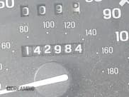 ✅ 1997 Ford Ranger XL • VIN: 1FTCR14A3VPA74183 • Lot: 43034599. Wystawiony na IAAI z przebiegiem 142 984 mil. Bezpłatny archiwum sprzedaży aukcyjnych z USA i szczegółowy raport historii pojazdu na DreamBid. Zdjęcie 7.