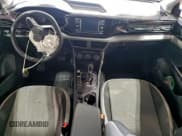 ✅ 2023 Volkswagen Taos S • VIN: 3VVDX7B26PM382676 • Лот: 94698935. Опубликован ранее на Copart с пробегом Не указан. Бесплатный доступ к архиву аукционных продаж из США и подробный отчёт об истории автомобиля на DreamBid. Изображение 8.