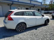 ✅ 2018 Volvo V60 Dynamic • VIN: YV140MEL7J2390381 • Лот: 82303105. Опубликован ранее на Copart с пробегом 129 001 миль. Бесплатный доступ к архиву аукционных продаж из США и подробный отчёт об истории автомобиля на DreamBid. Изображение 3.