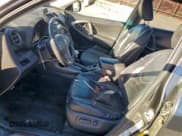 ✅ 2009 Toyota RAV4 Sport • VIN: JTMBK32V595073877 • Лот: 96414365. Опубликован ранее на Copart с пробегом 271 857 миль. Бесплатный доступ к архиву аукционных продаж из США и подробный отчёт об истории автомобиля на DreamBid. Изображение 7.