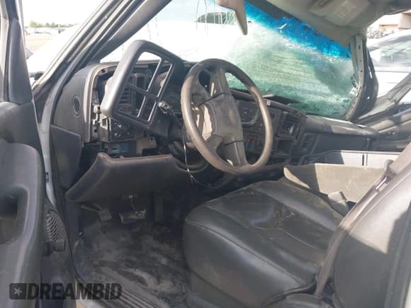 ✅ 2007 Chevrolet Silverado 2500HD • VIN: 1GBHK23U87F143166 • Лот: 41913814. Опубликован ранее на IAAI с пробегом 412 948 миль. Бесплатный доступ к архиву аукционных продаж из США и подробный отчёт об истории автомобиля на DreamBid. Изображение 5.